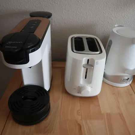 Belle Vue, Calme, Balcon Et Parking *