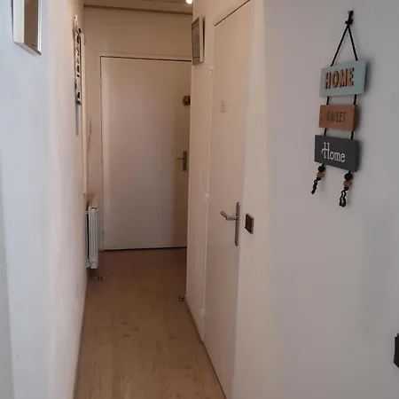 Belle Vue, Calme, Balcon Et Parking