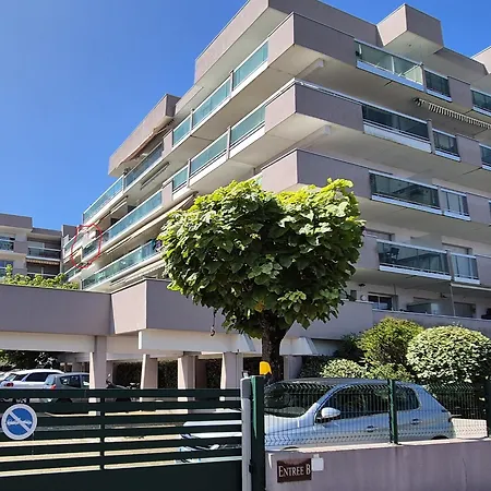 Belle Vue, Calme, Balcon Et Parking *